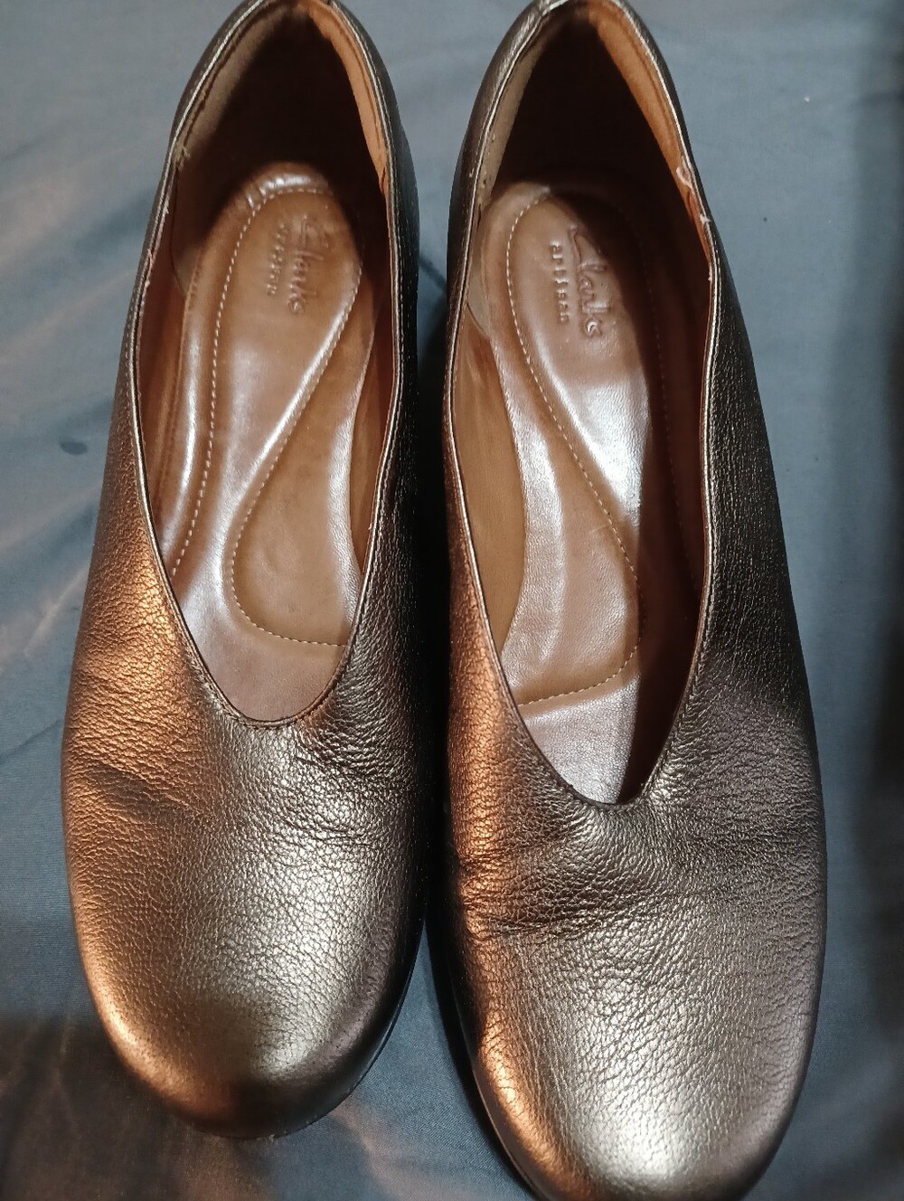 Clarks Artisan Women’s Bronze Leather Wedge Show